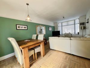 Lounge- click for photo gallery